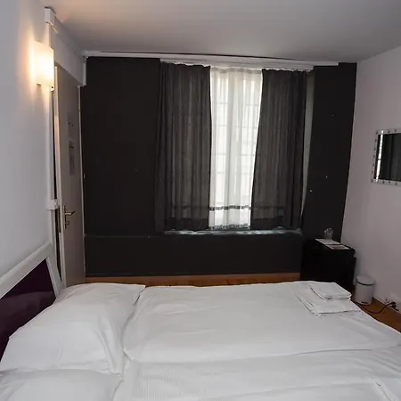 Davinci Hotel