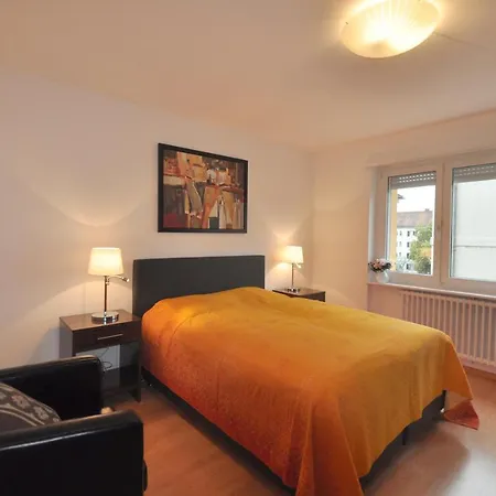 Swiss Star Hard Bridge Apartment