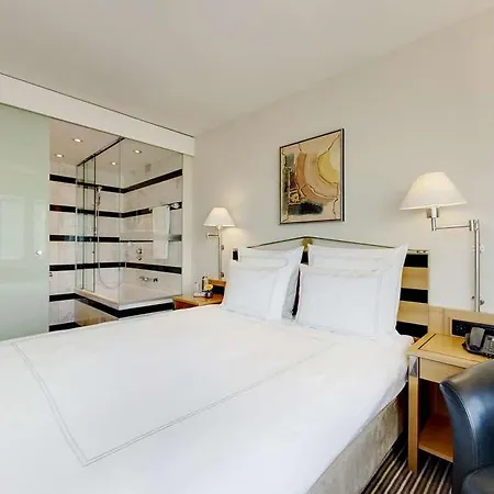 Becozy Self Check-in & Pop-up Hotel