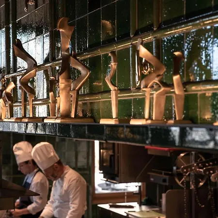 Hotel La Reserve Eden Au 5*
