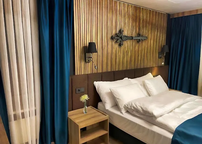 Nani City Hotel