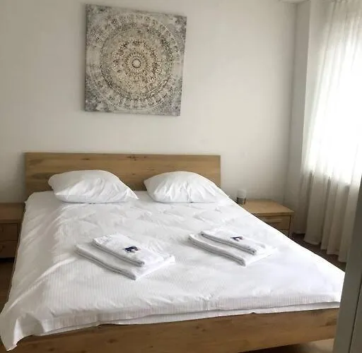 Charming 1Br Flat In The City Centre - West9