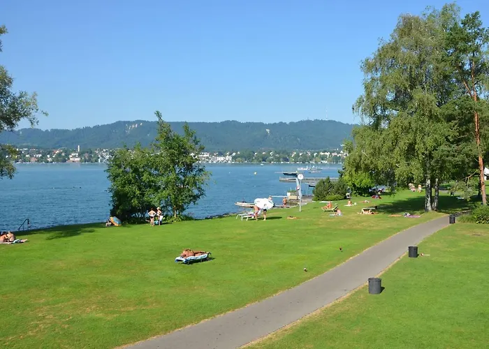 Zurich City Lakeside