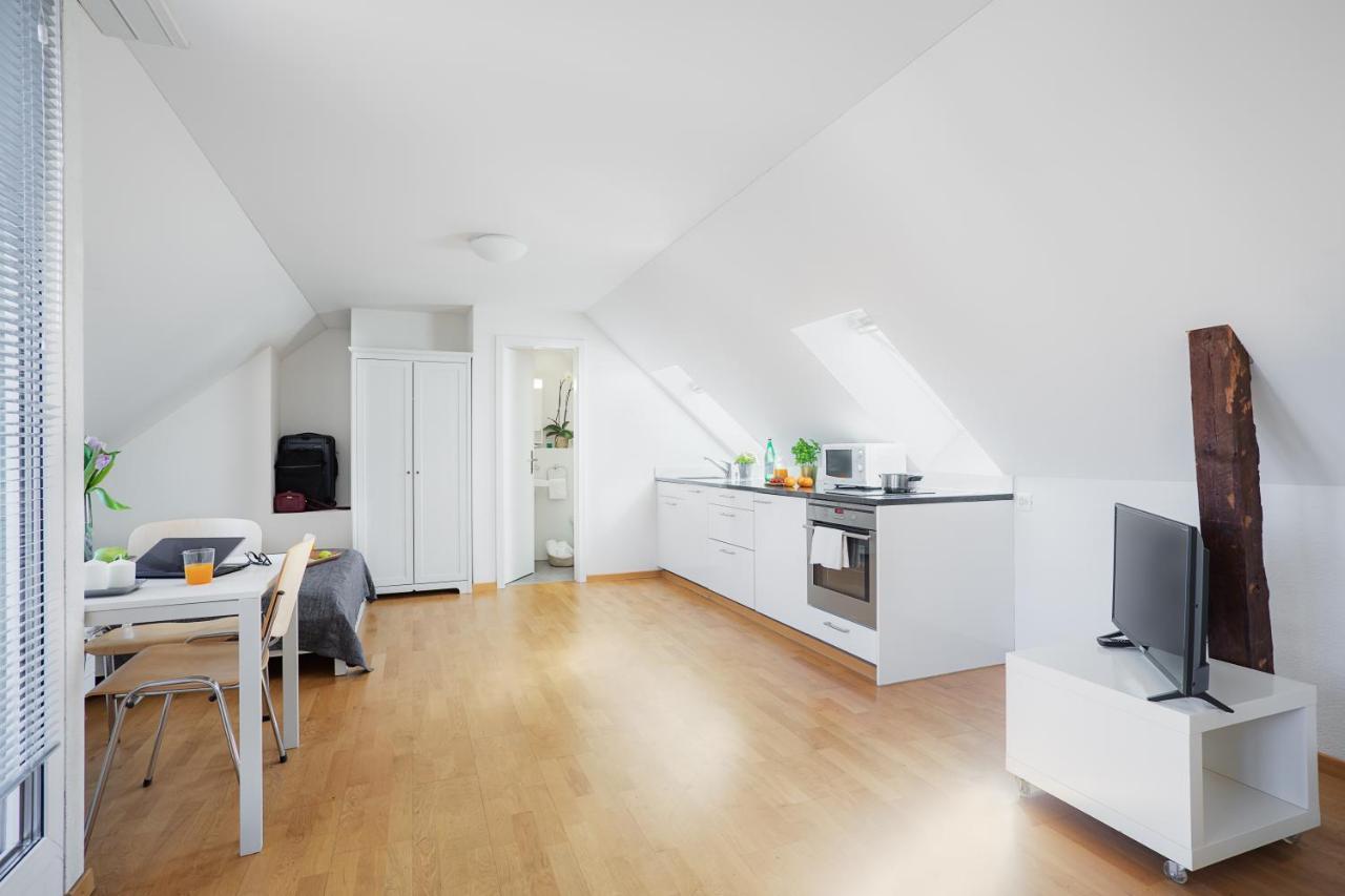 Swiss Star - Contactless Self Check-in *