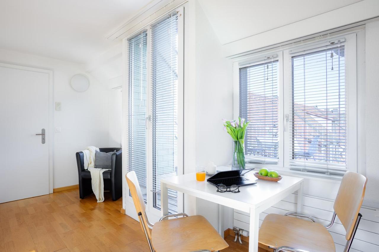 Swiss Star - Contactless Self Check-in Zurich