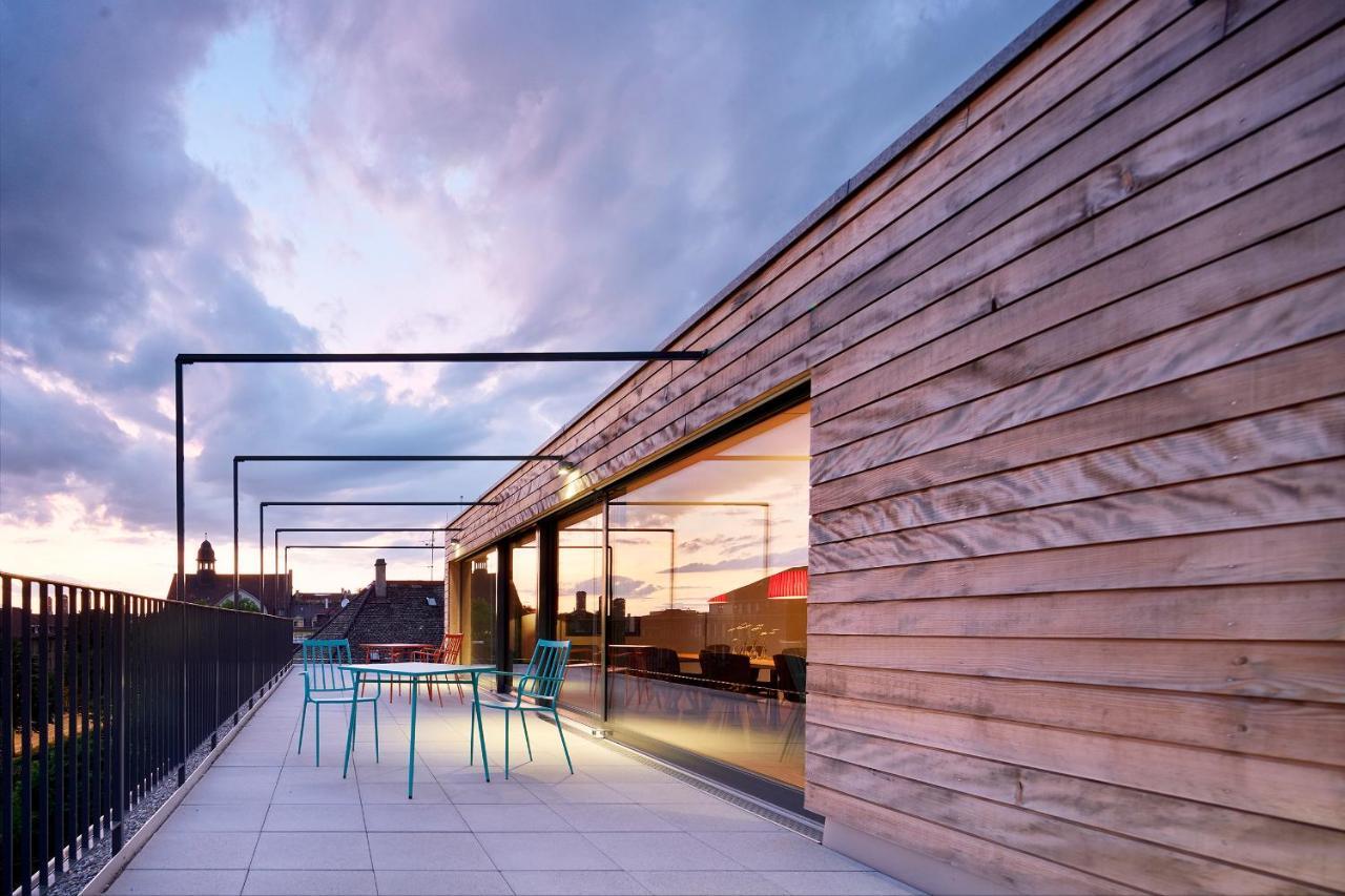 Josephine's - Women Only With Rooftop And Community Area