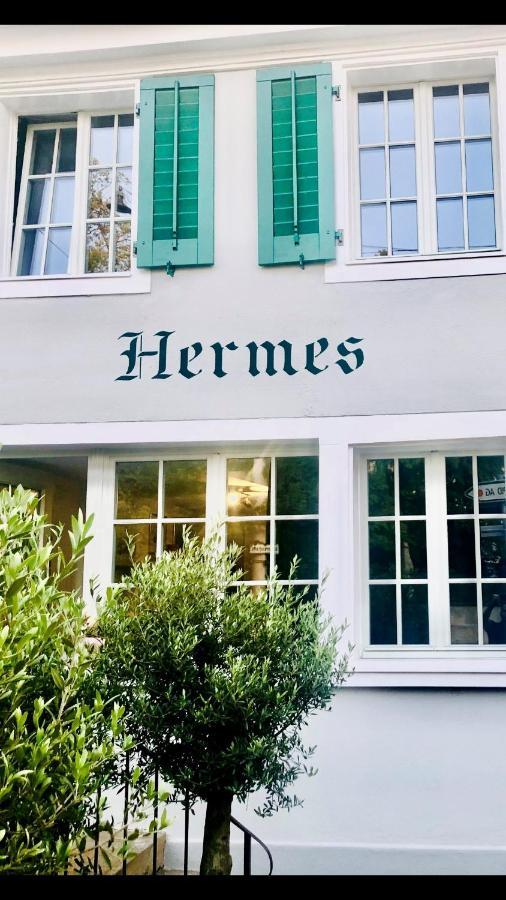 Hermes Contactless Self Checkin *
