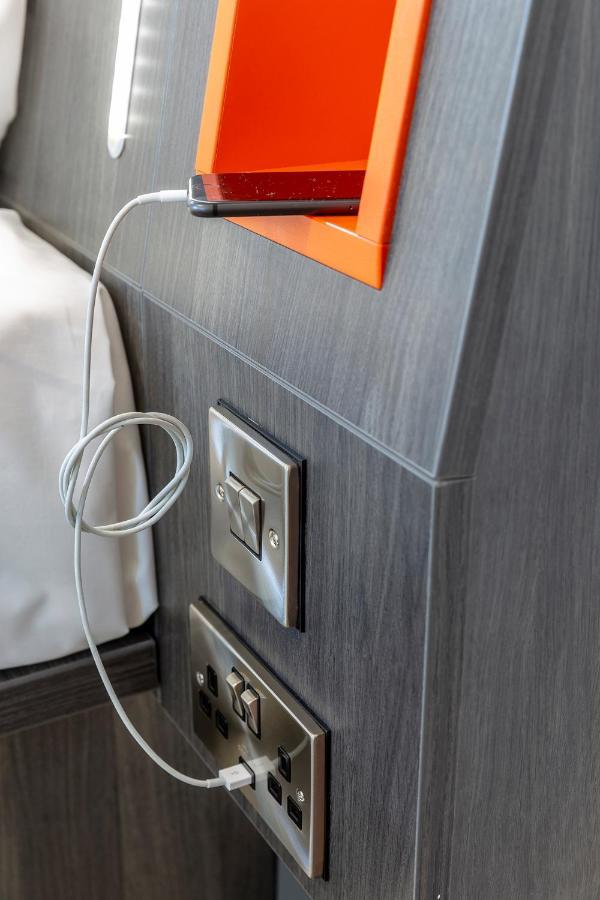 Hotel Easyhotel Zuerich City Limmatplatz Zurich