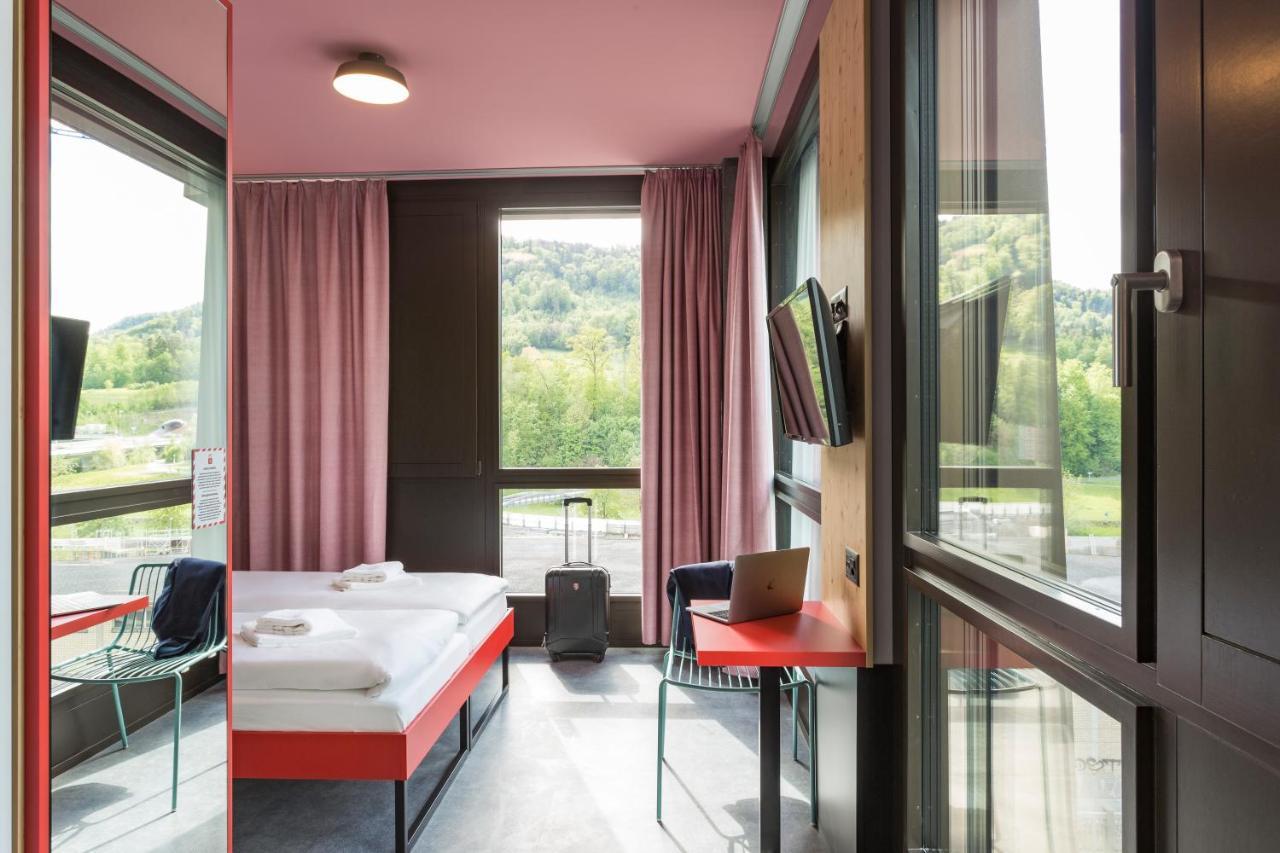 Hotel Meininger Greencity Zurich