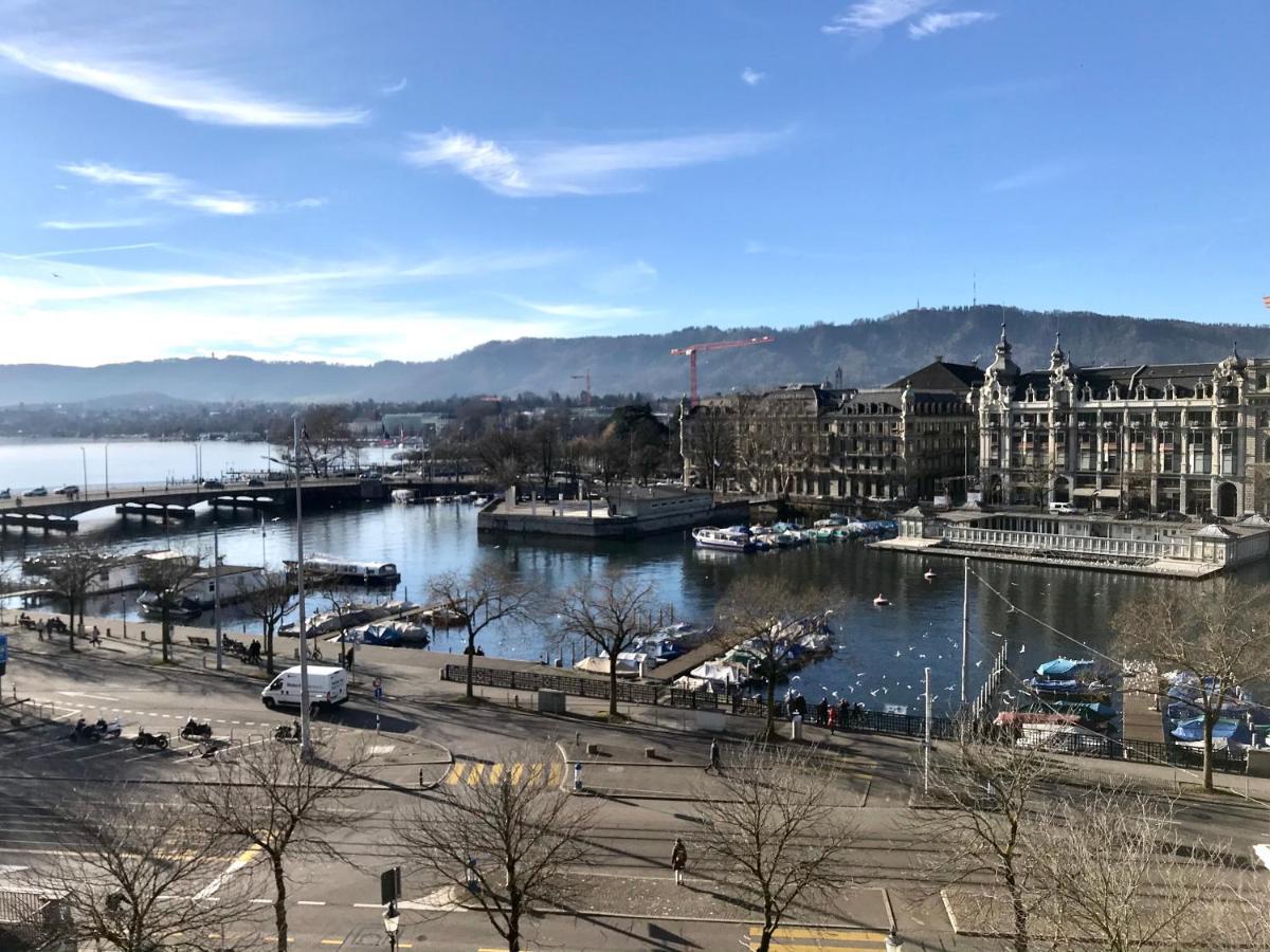 The Crown Penthouse Bellevue Apartment *