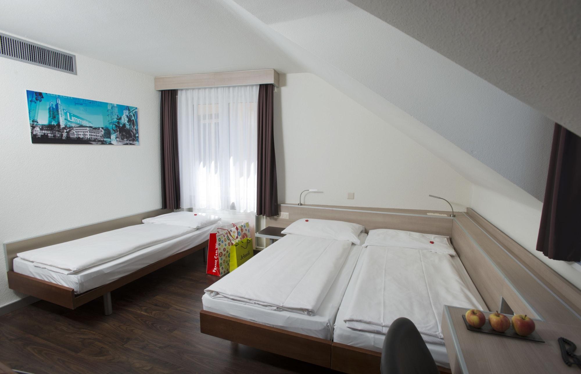 Alexander Old Town Hotel 3*