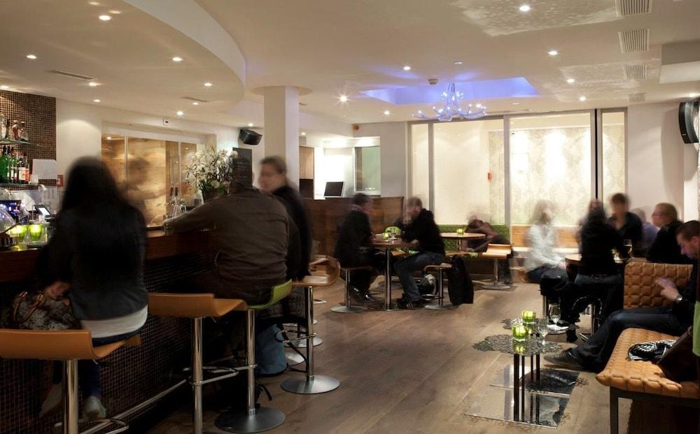 Hotel Platzhirsch - Downtown Boutique & Sushi Lounge