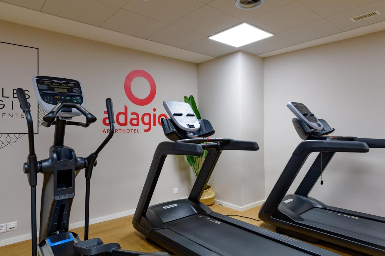 Adagio Center 4*