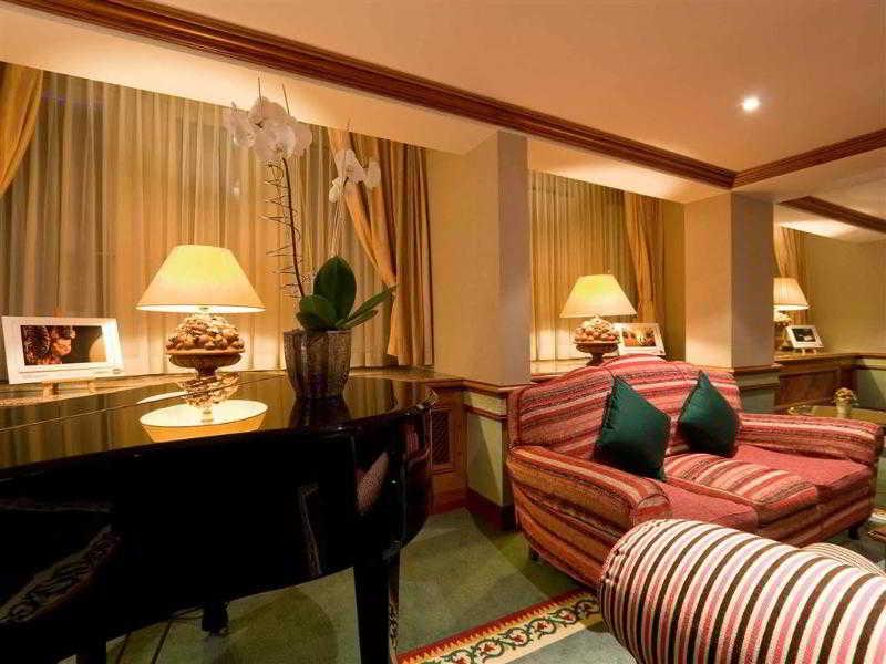 Ibis Styles Center 3*