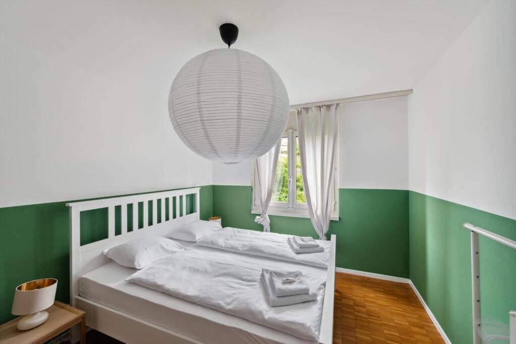 Spacious In The Heart Of Zltwg68 Apartment