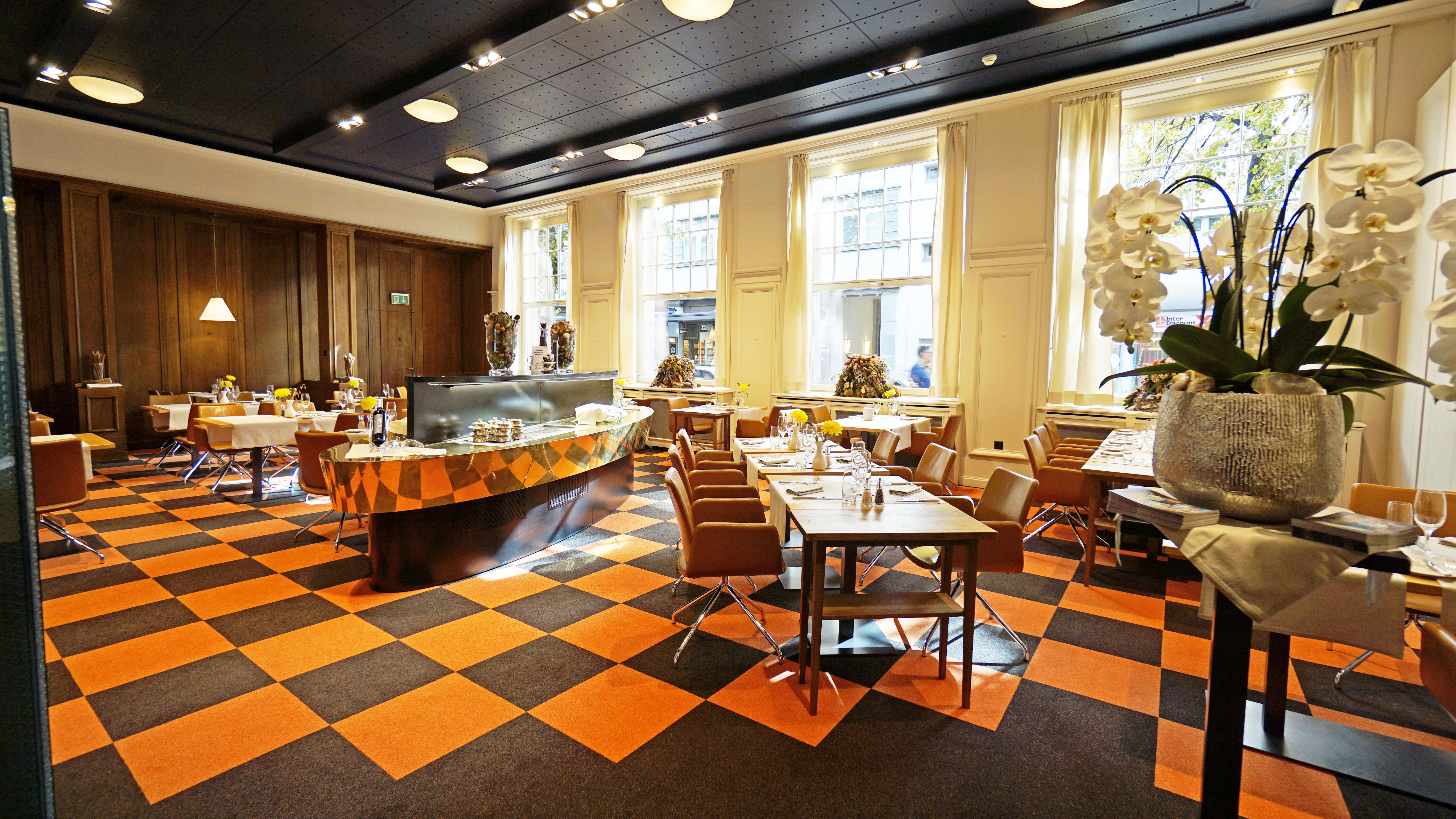 Glockenhof Hotel 4*