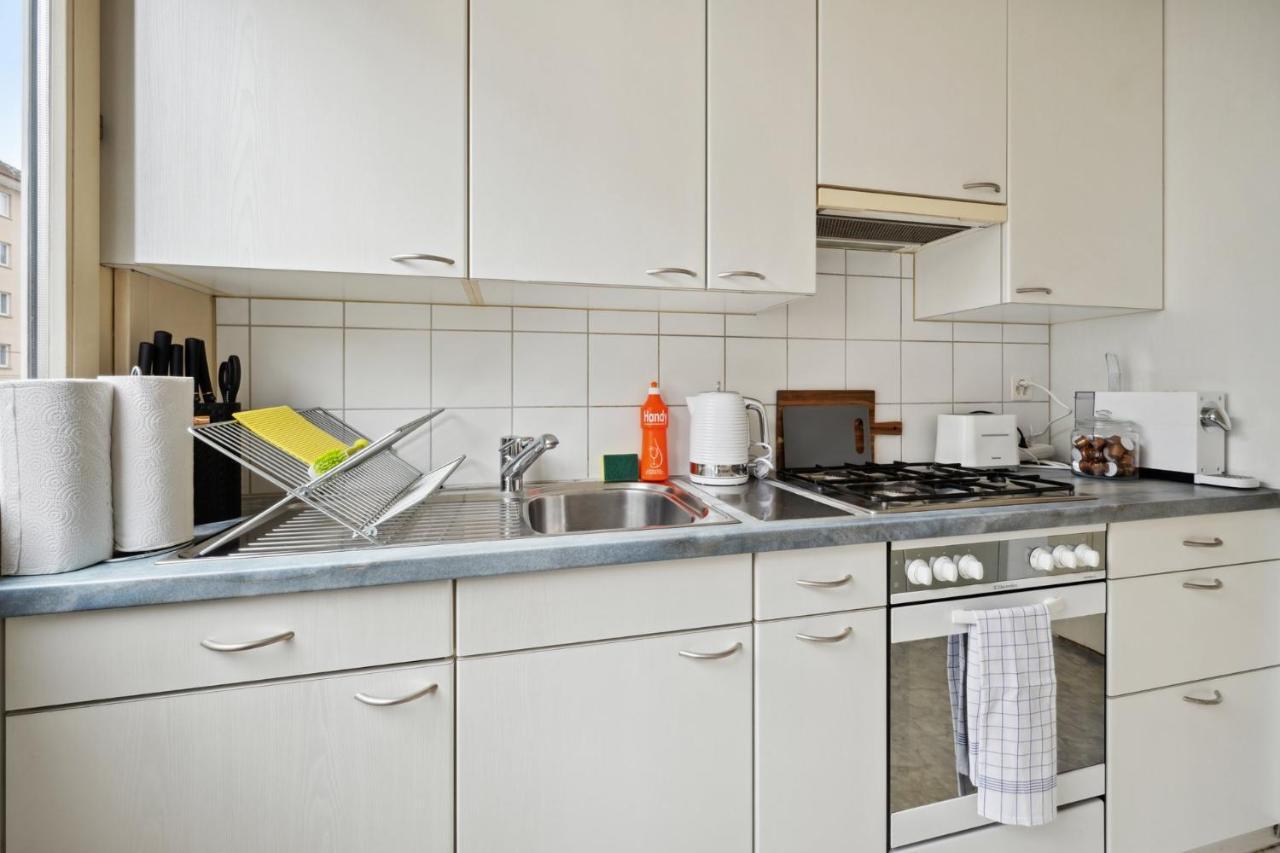 Apartment For Explorers 222 *