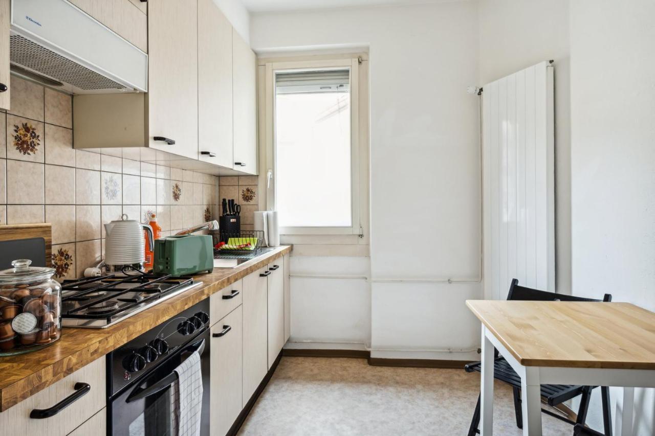 For Explorers 222 * Zurich