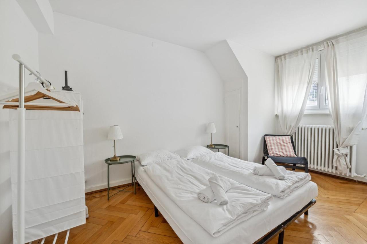 For Explorers 222 Zurich