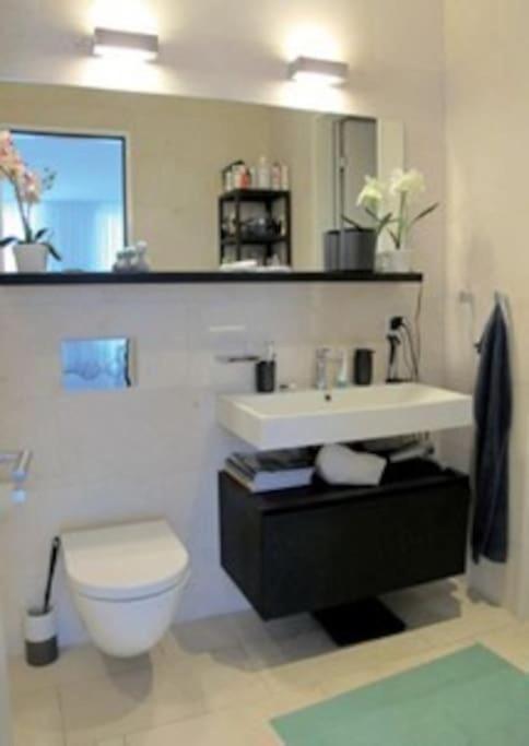 Apartment Im Trendquartier Zentral - 24-7 Check-in With Keybox Zurich