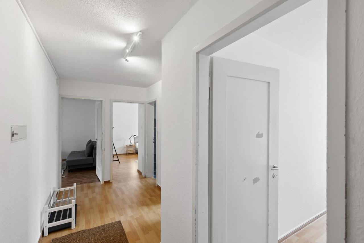 Apartment Urban Charm: Your Comfy Close To The *