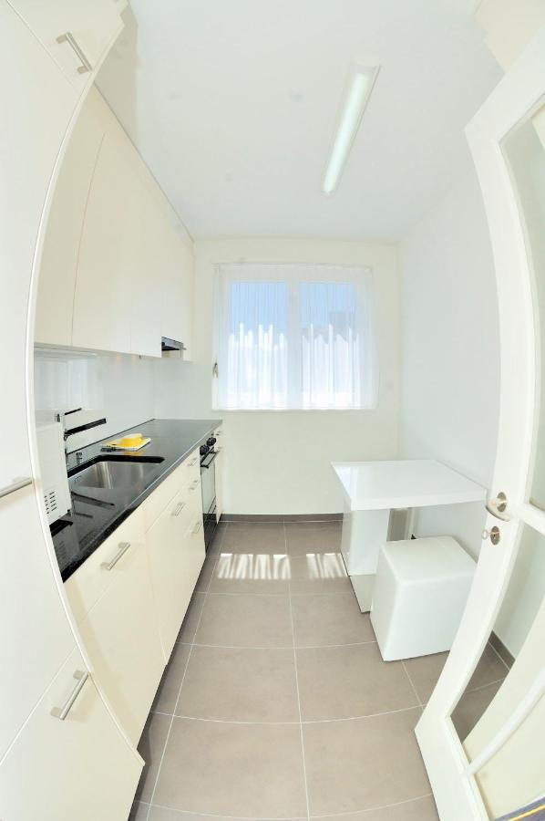 Cozy 1br Near With Balcony - Mill 422 * Zurich