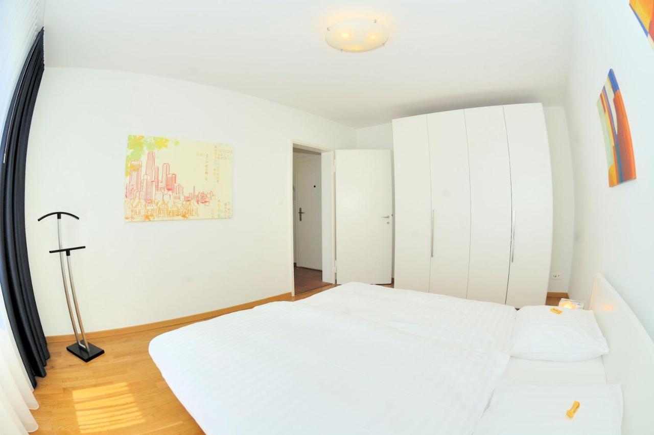 Apartment Cozy 1br Near With Balcony - Mill 422 *