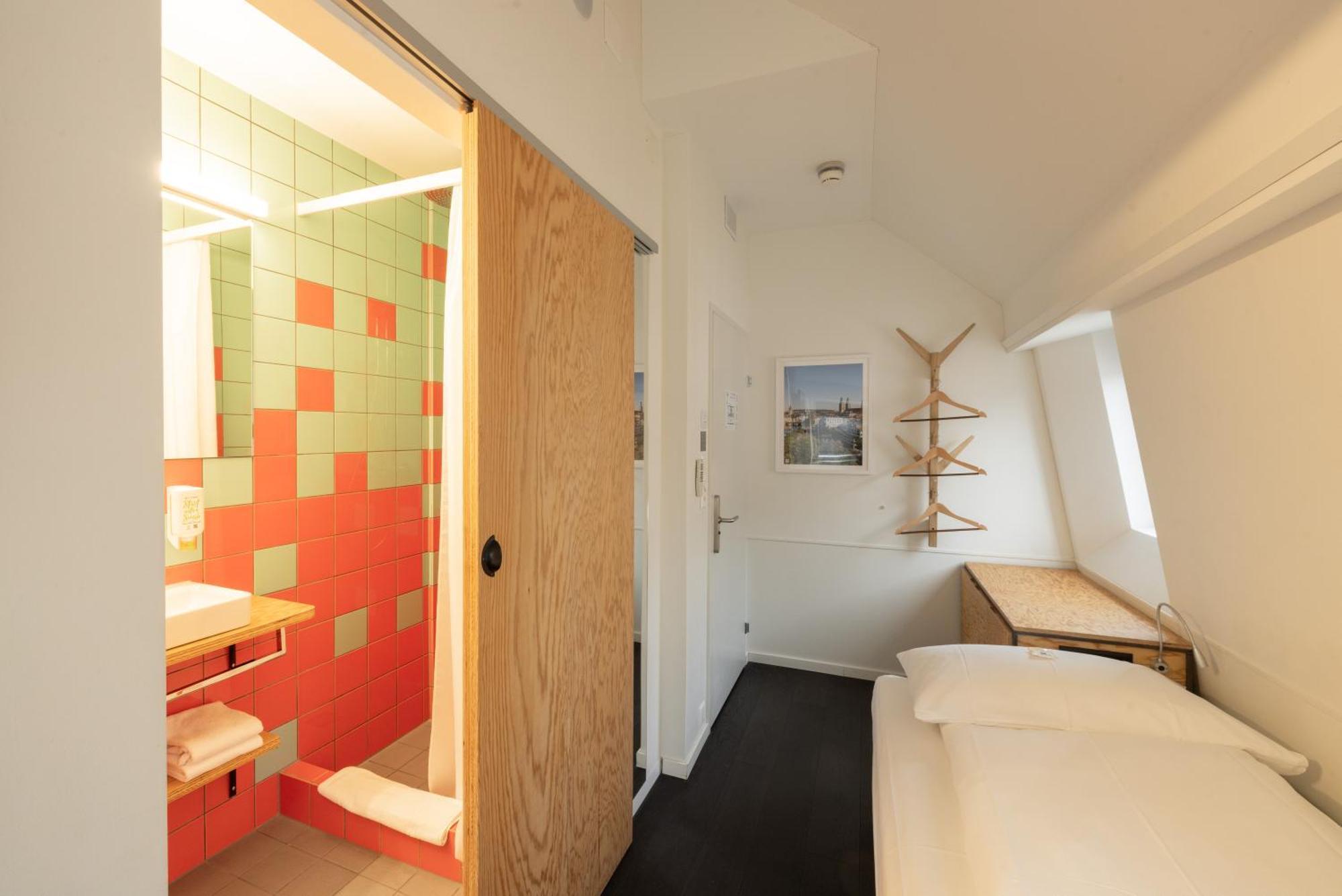 Fred Hauptbahnhof - Self Check-in Hotel Zurich