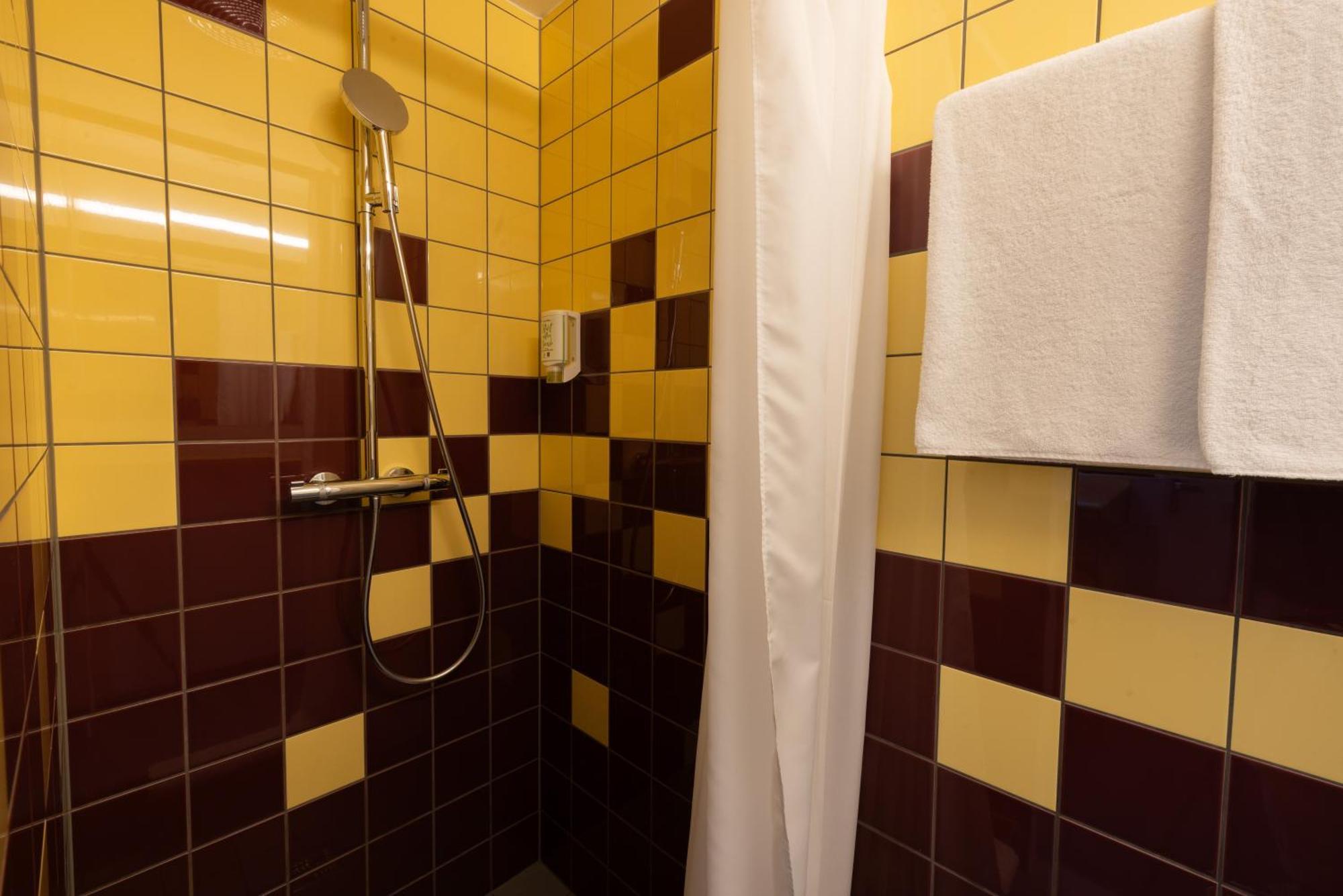 Fred Hauptbahnhof - Self Check-in 2* Zurich