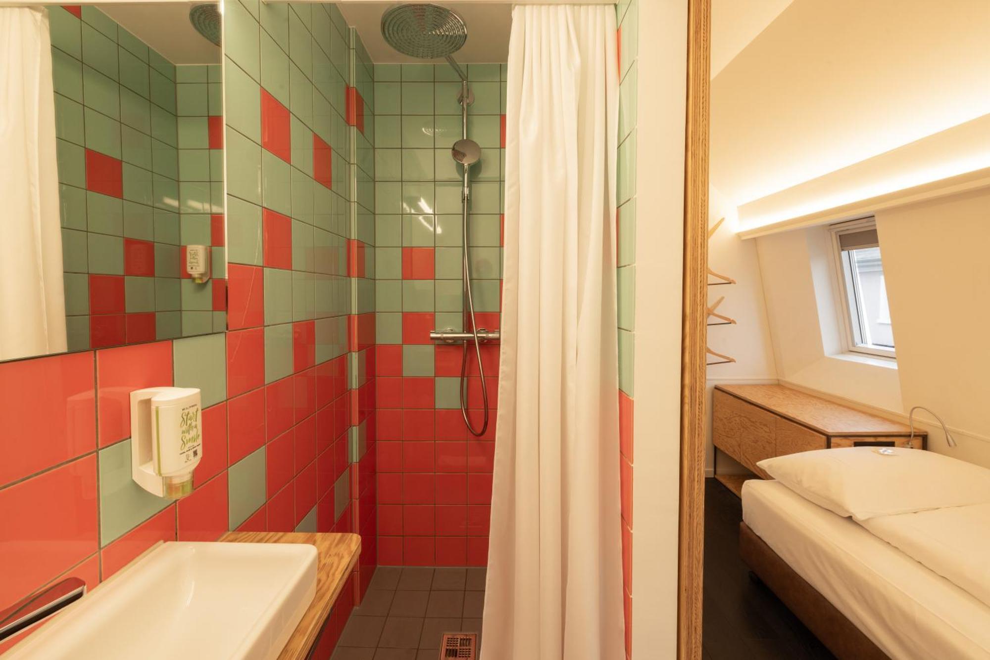 Hotel Fred Hauptbahnhof - Self Check-in 2*