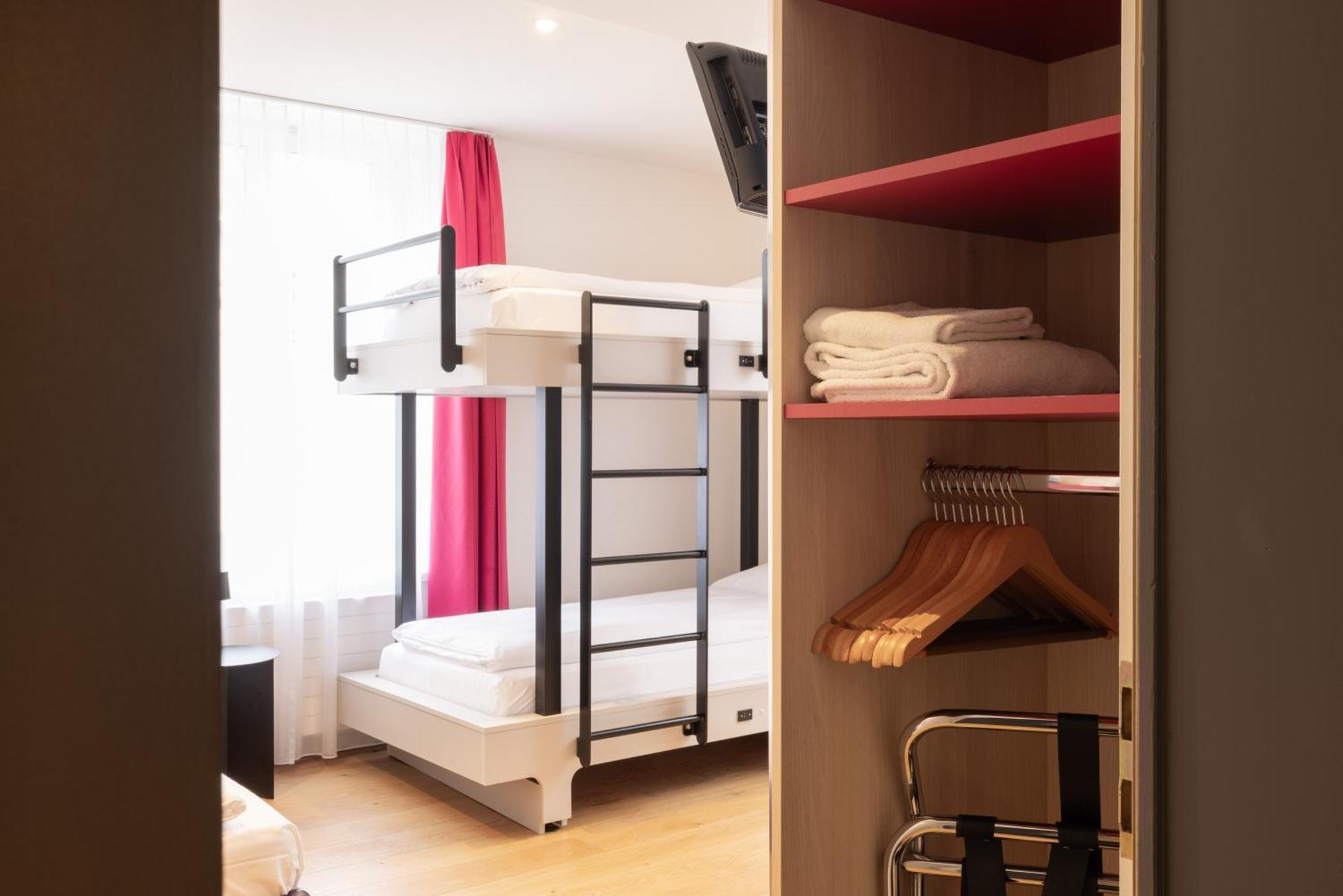 Hotel Fred Hauptbahnhof - Self Check-in Zurich