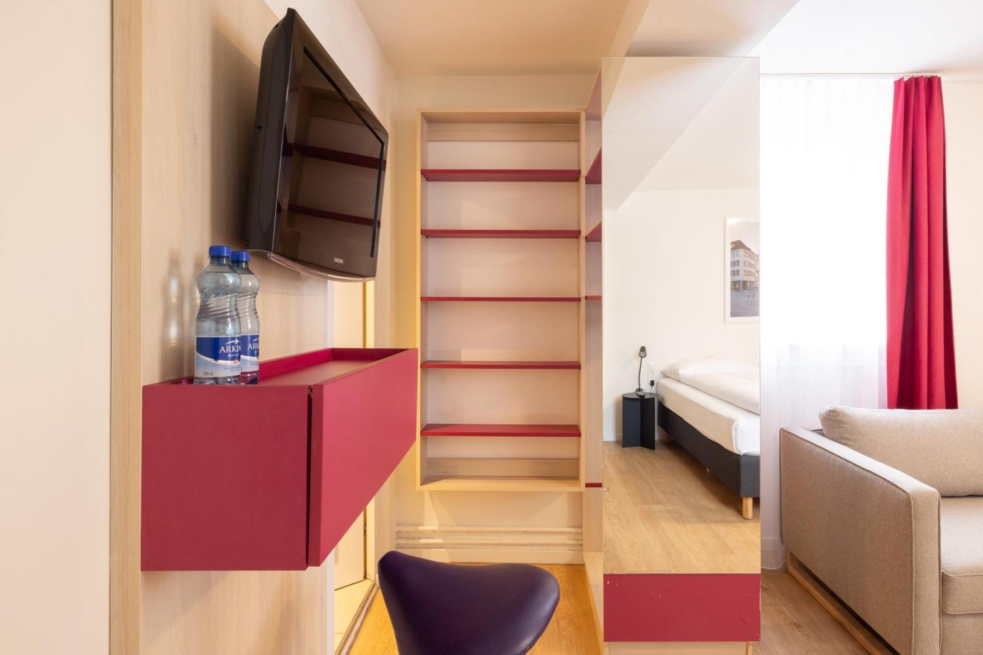 Fred Hauptbahnhof - Self Check-in 2* Zurich