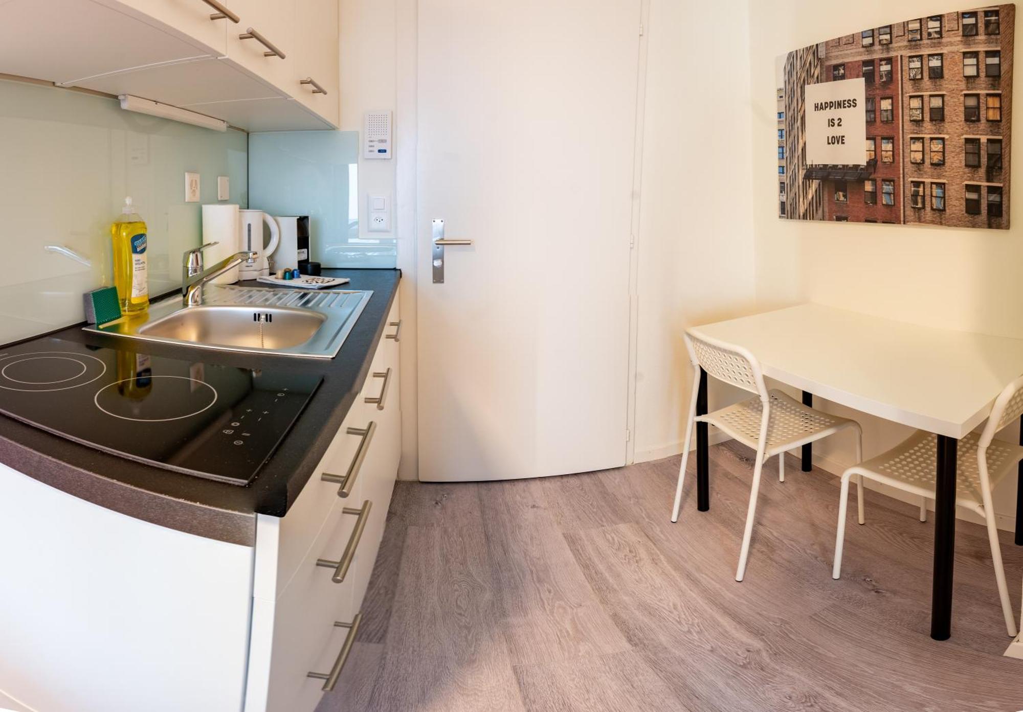 Urban Oasis With Queen Bed And View Be-13 Apartment *