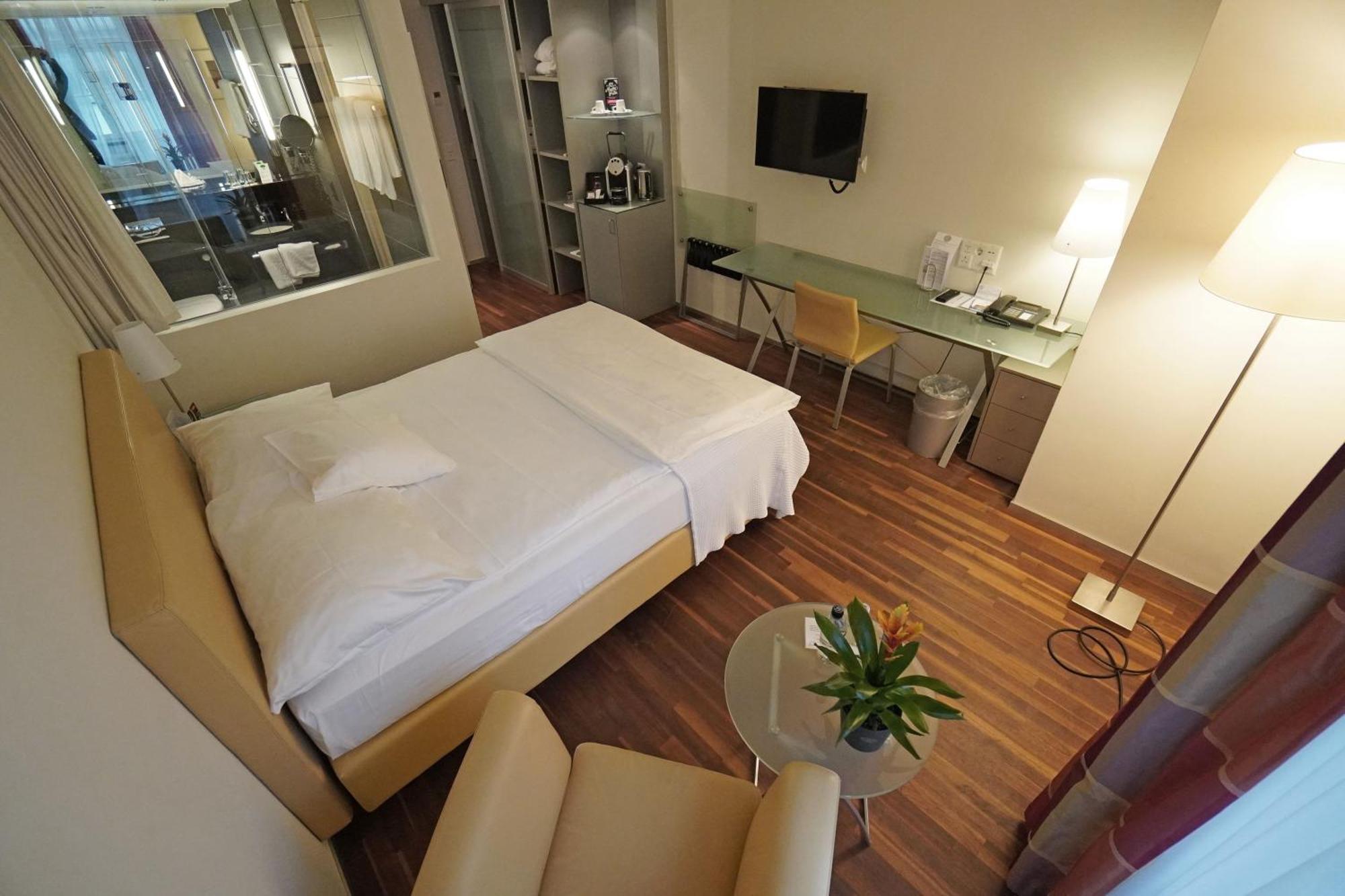 Glockenhof Hotel
