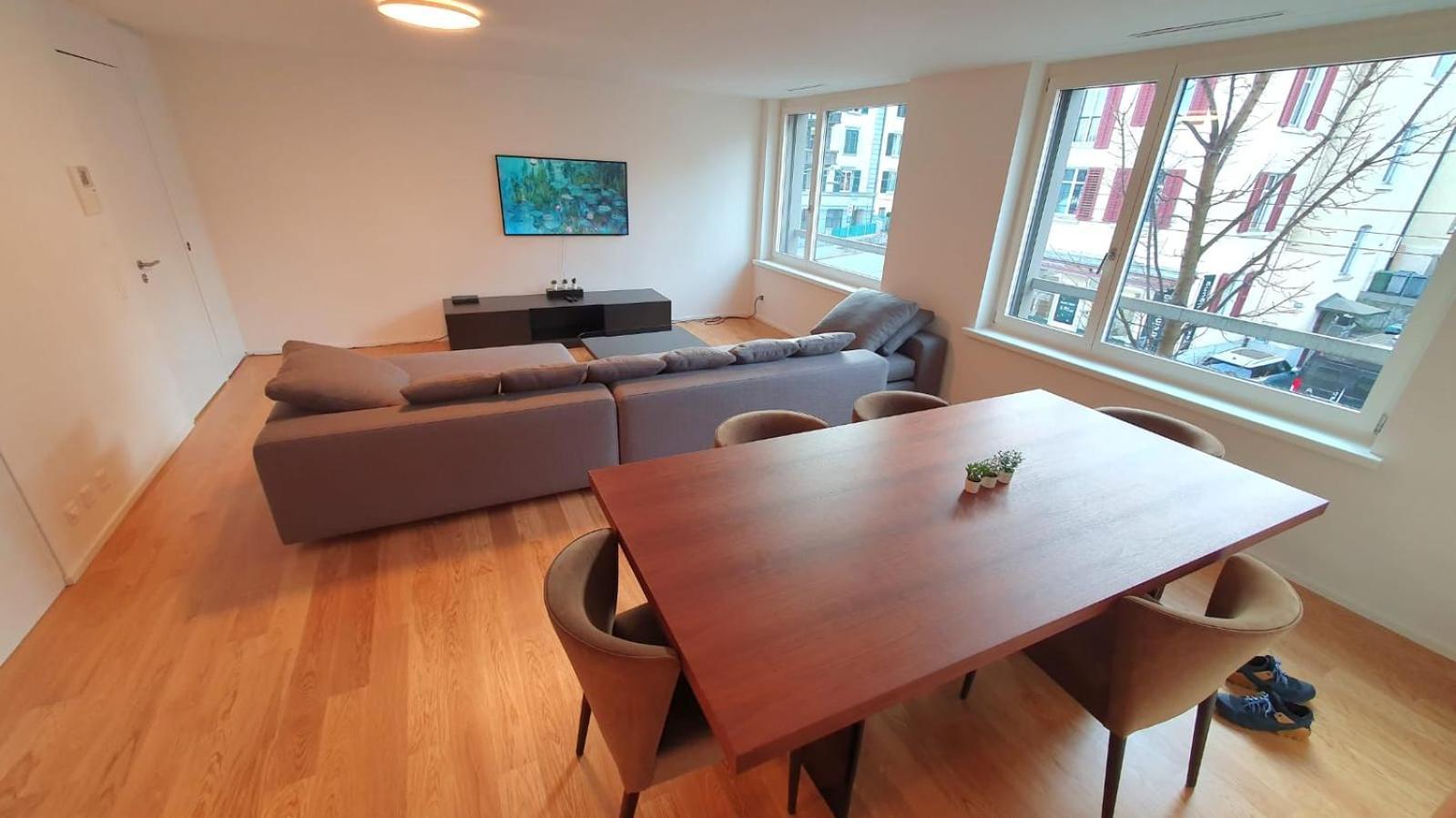 Wollishofen Station 2 Bedroom Luxury Zurich