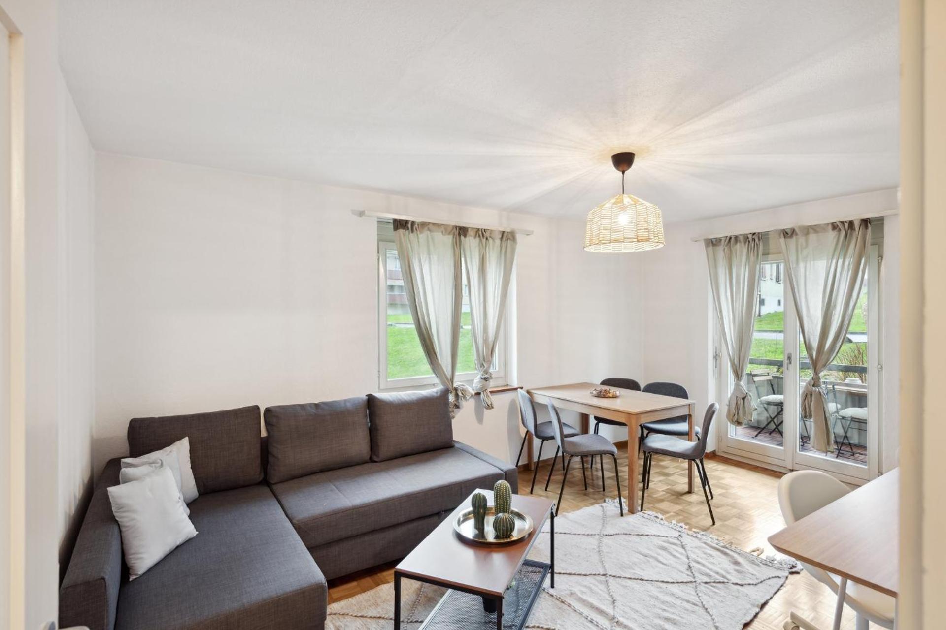 Affordable Comfort In Apartment Zürich