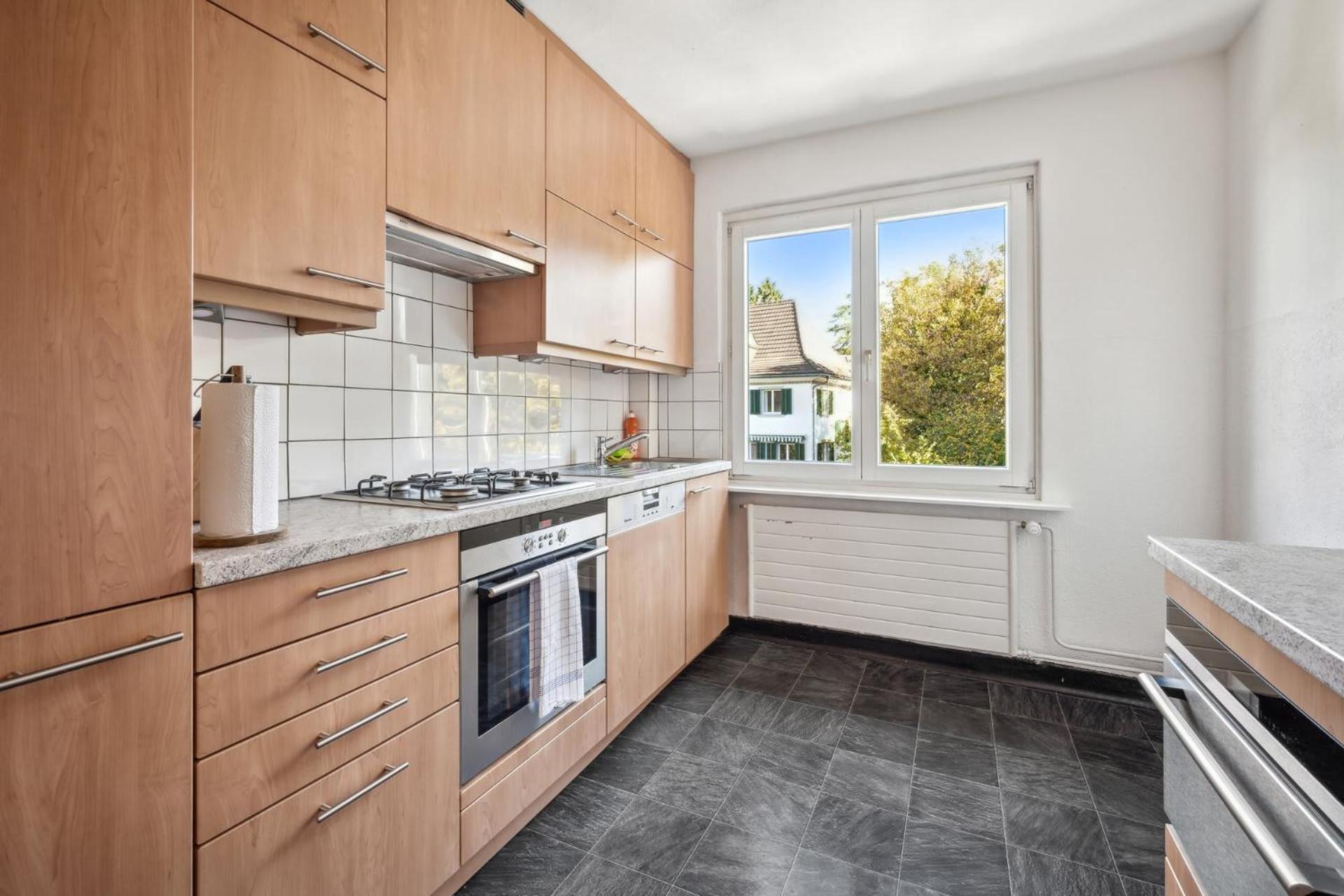 Homey Comfort In Oerlikon