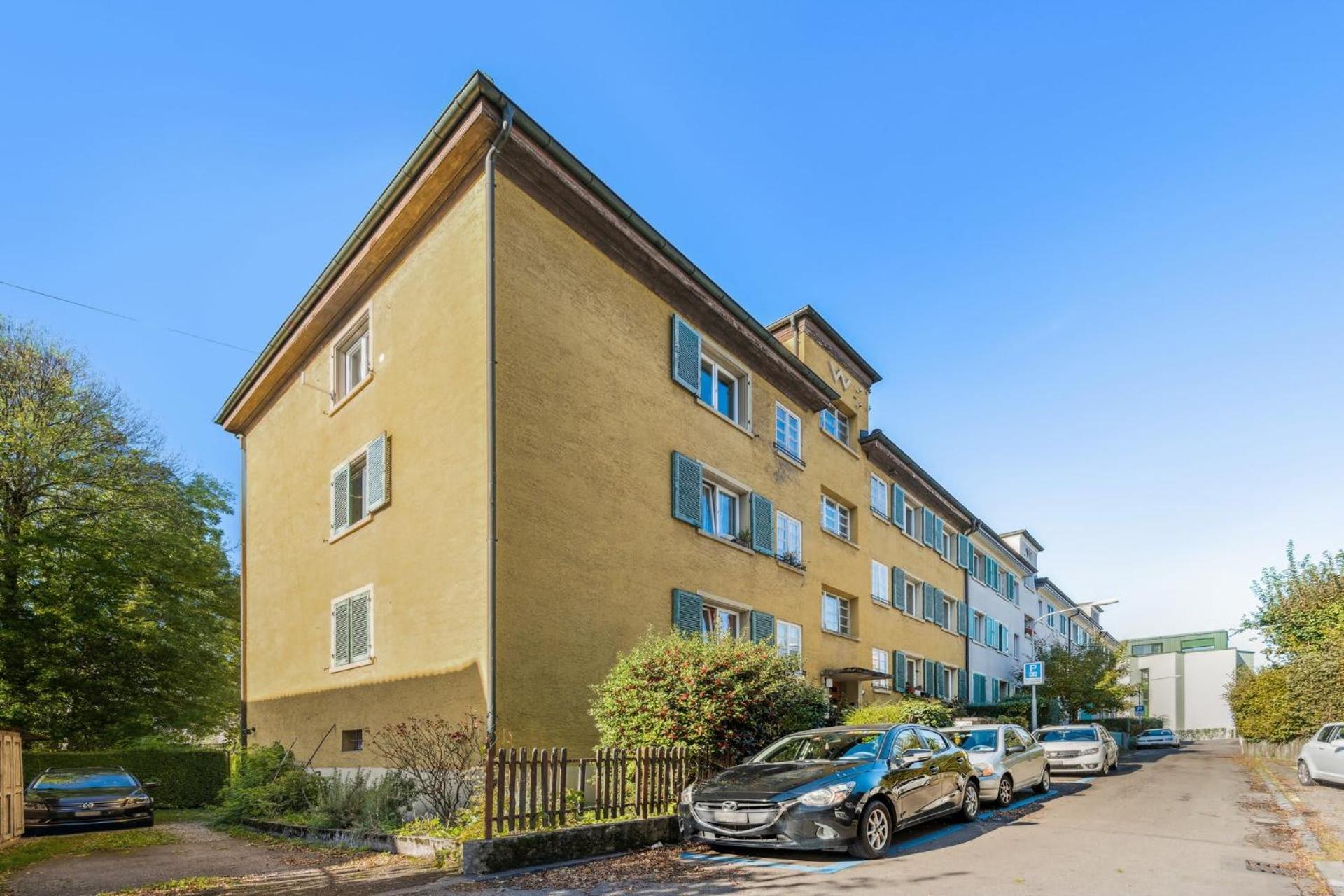 Homey Comfort In Oerlikon Zurich