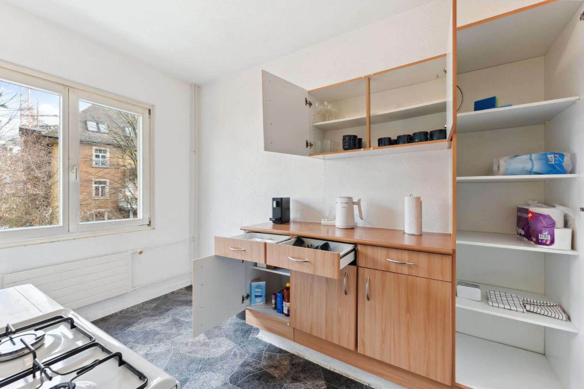 Homey Comfort In Oerlikon Apartment Zurich