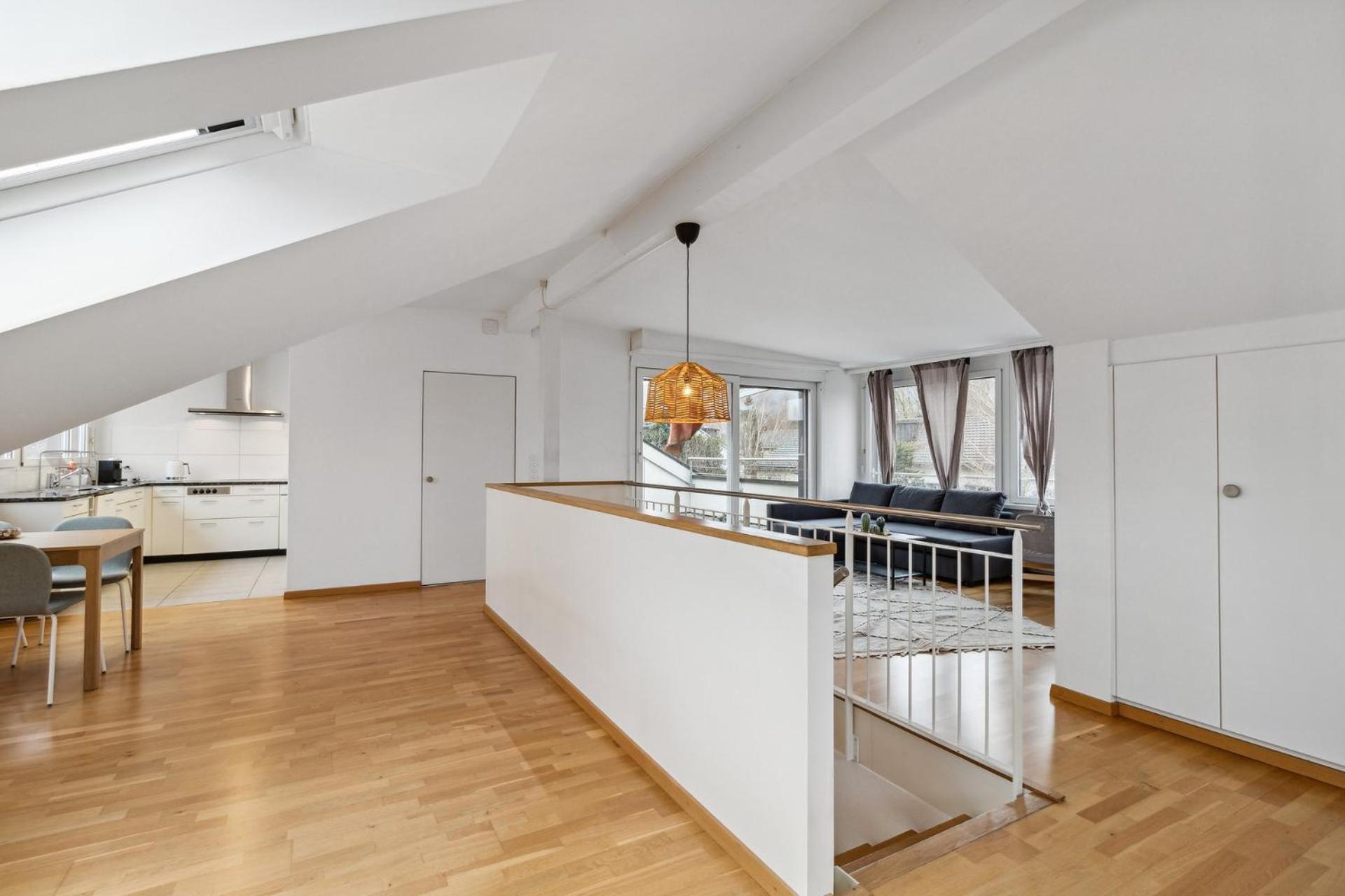 Apartment Practical 17'away From The Center *