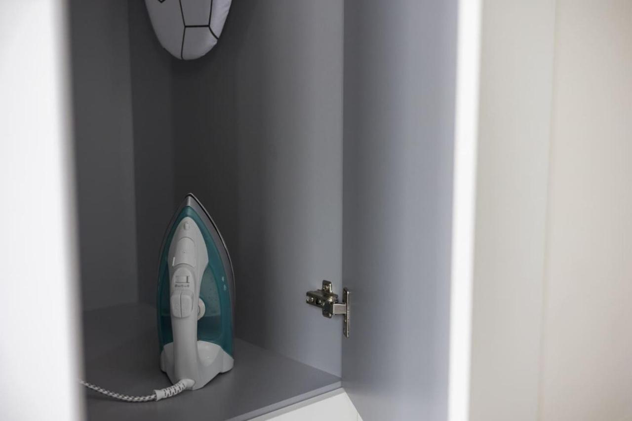 Apartment Urban Oasis With Queen Bed And View Be-34