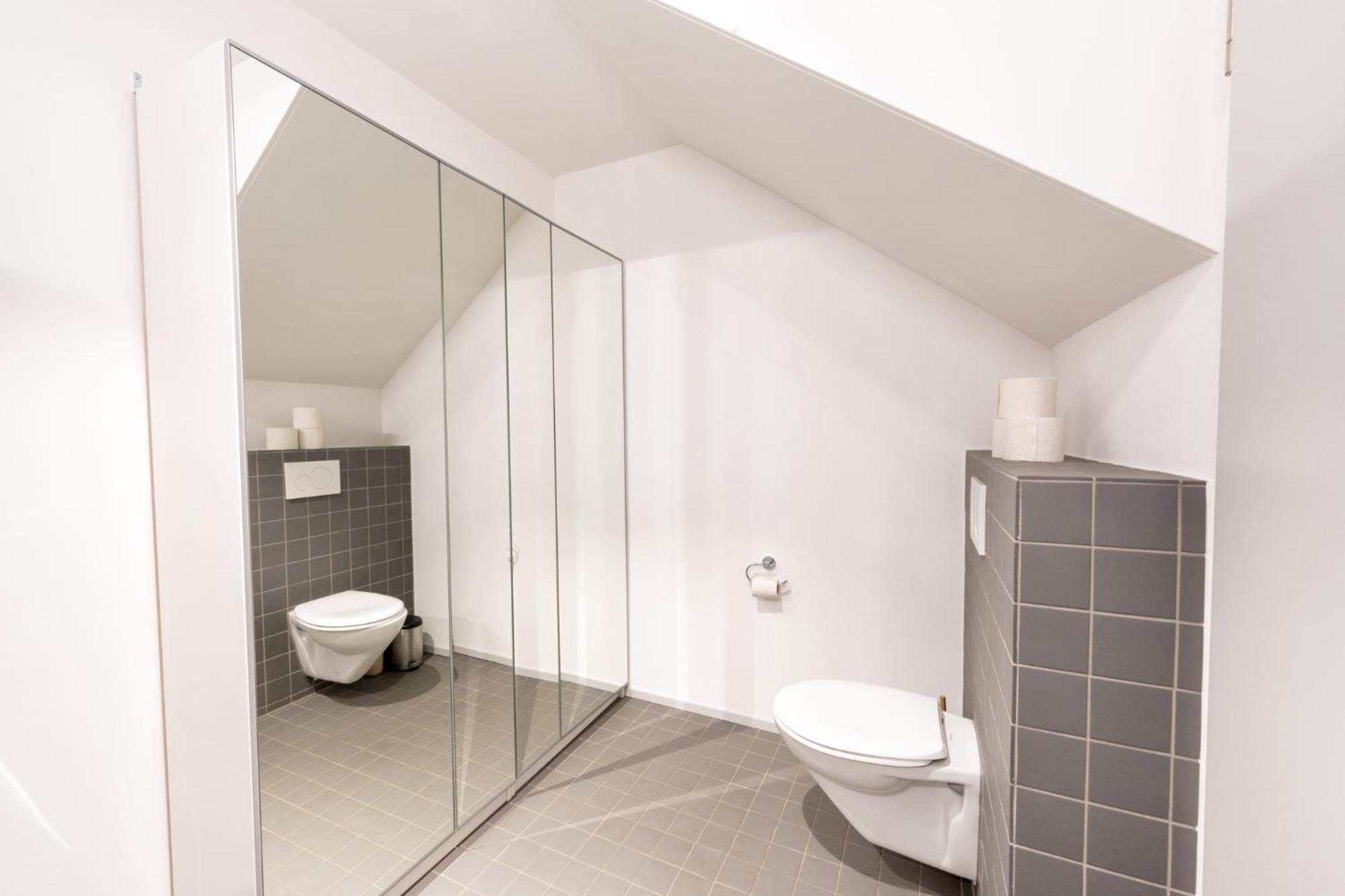 Urban Rooftop Getaway *