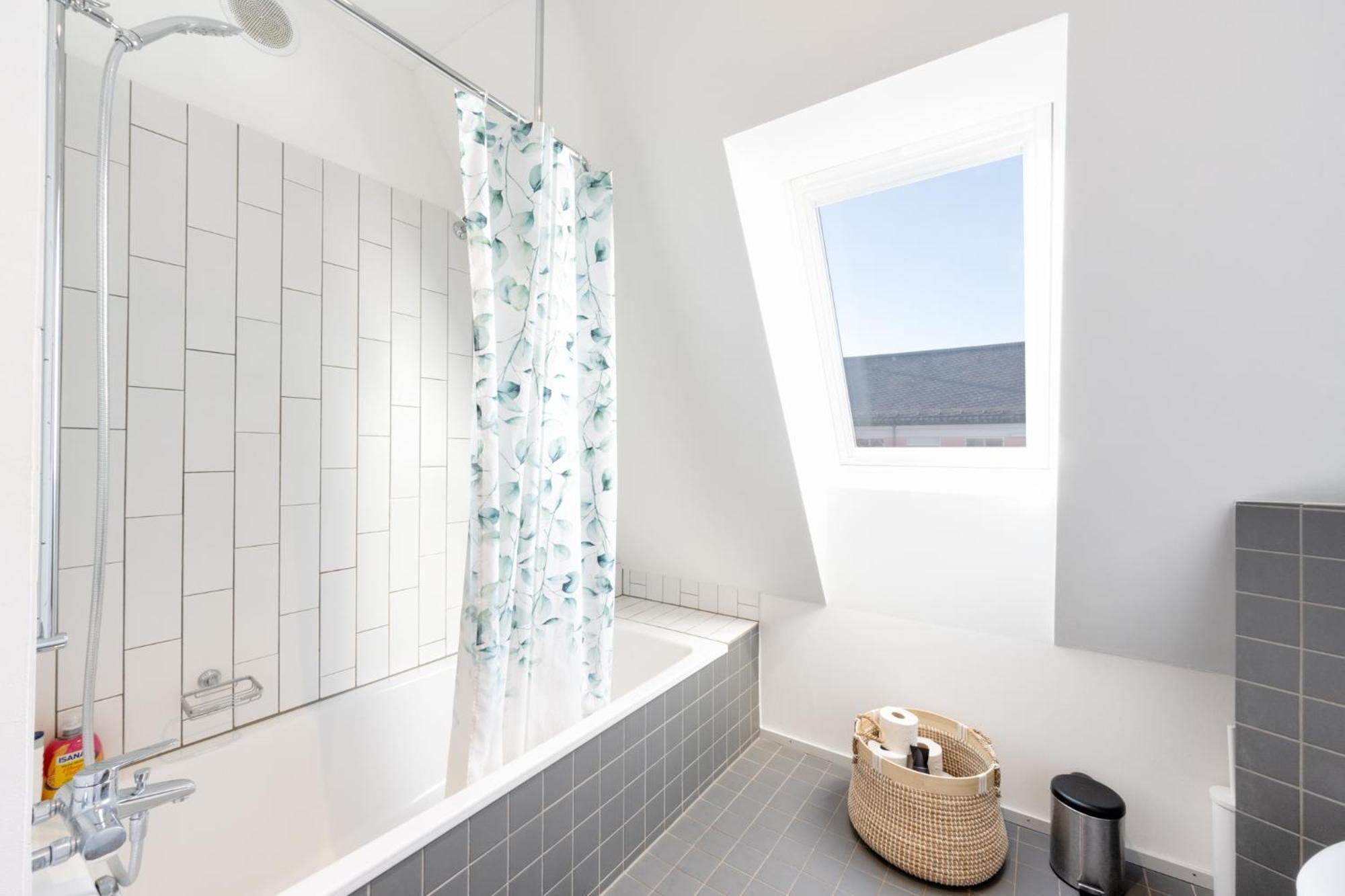 Urban Rooftop Getaway Zurich