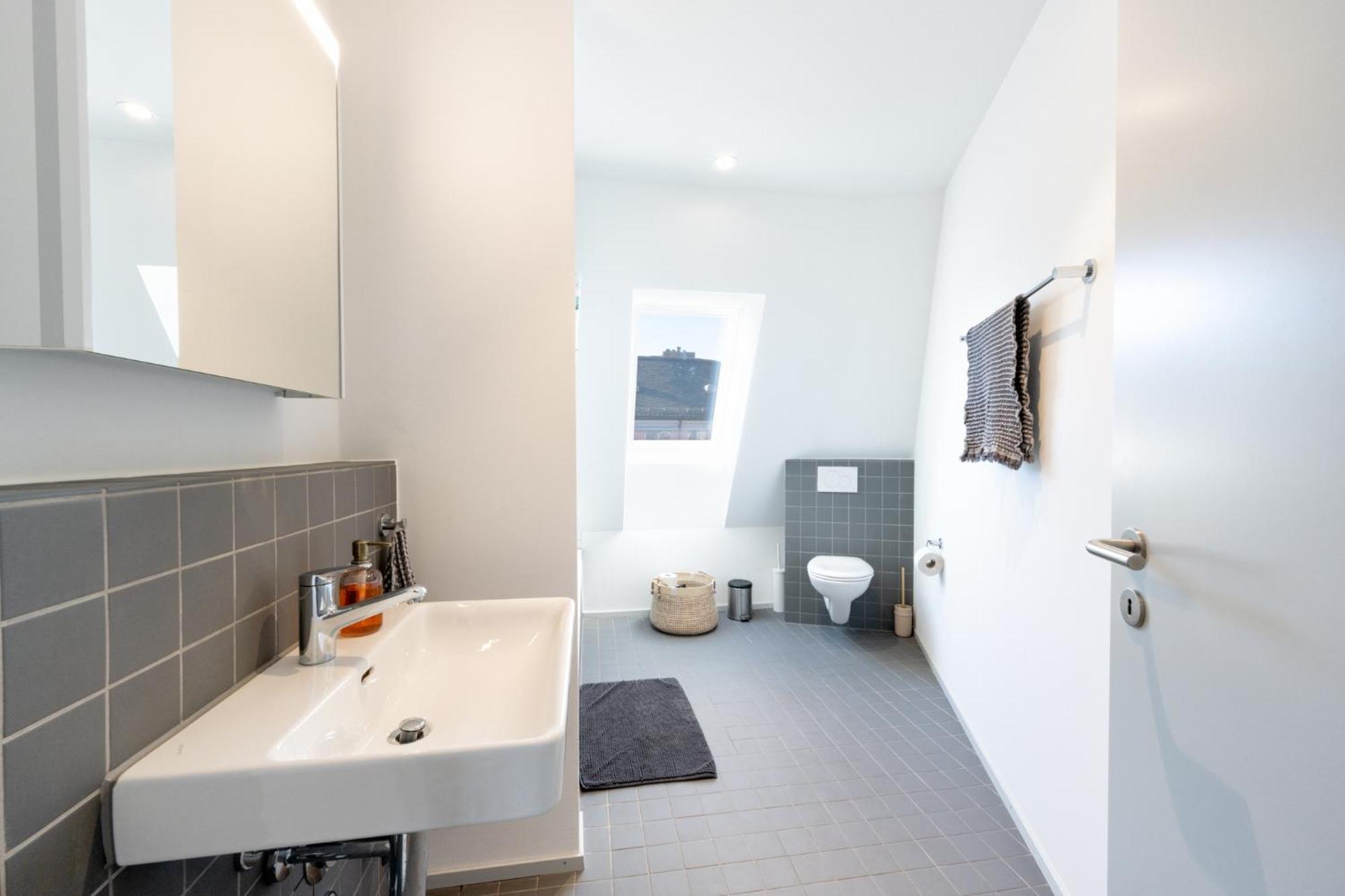 Urban Rooftop Getaway *