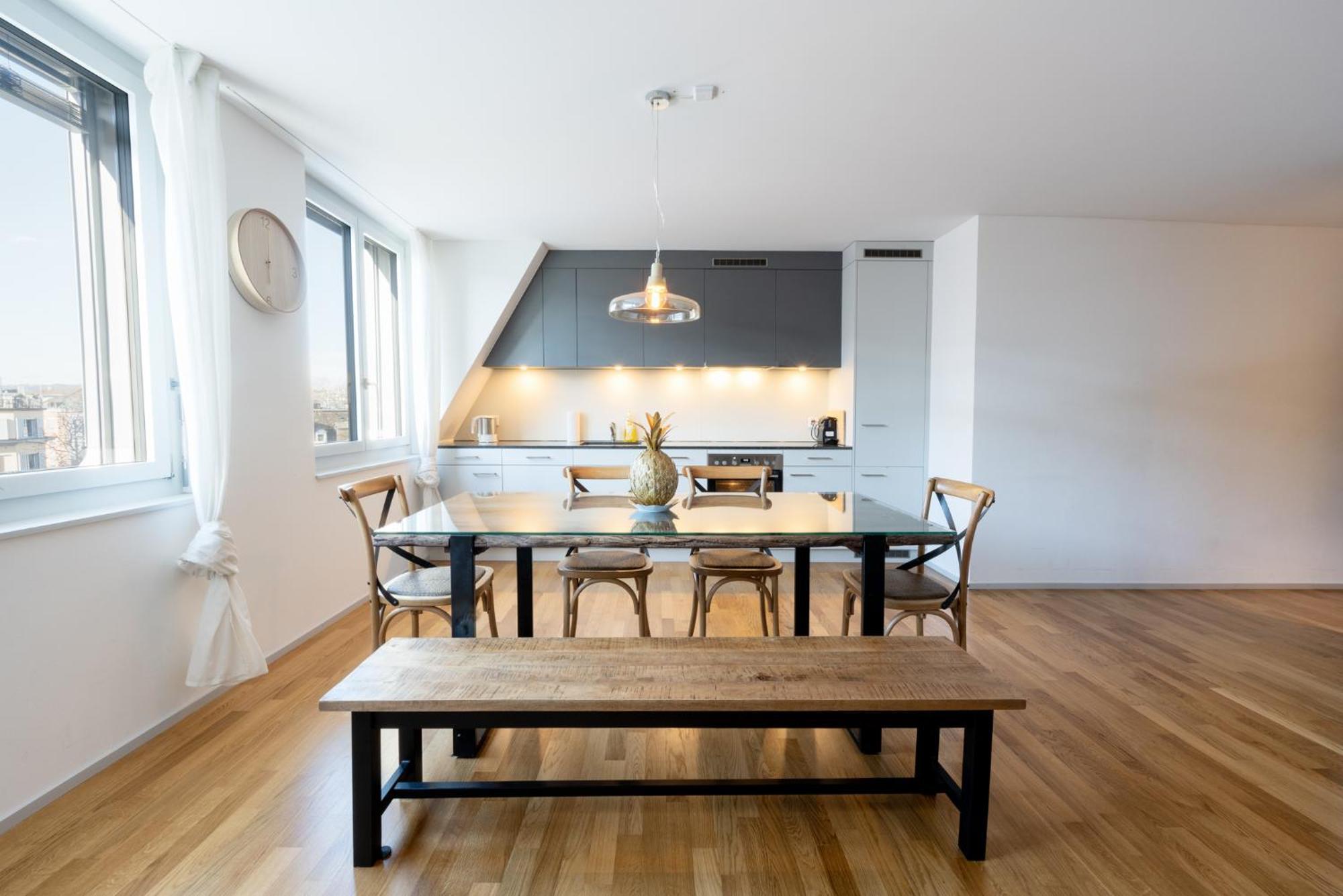 Apartment Urban Rooftop Getaway