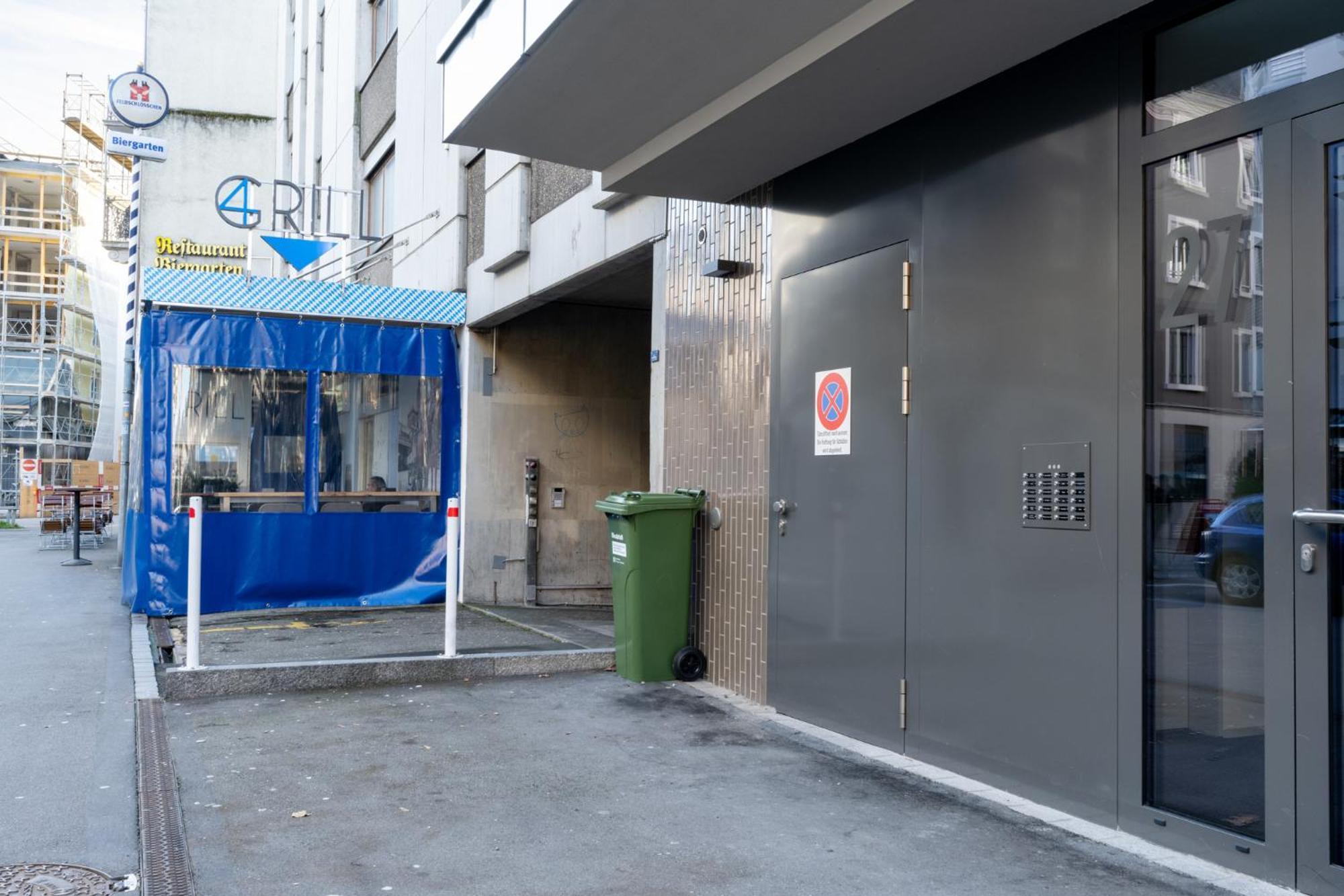 Urban Rooftop Getaway Zurich