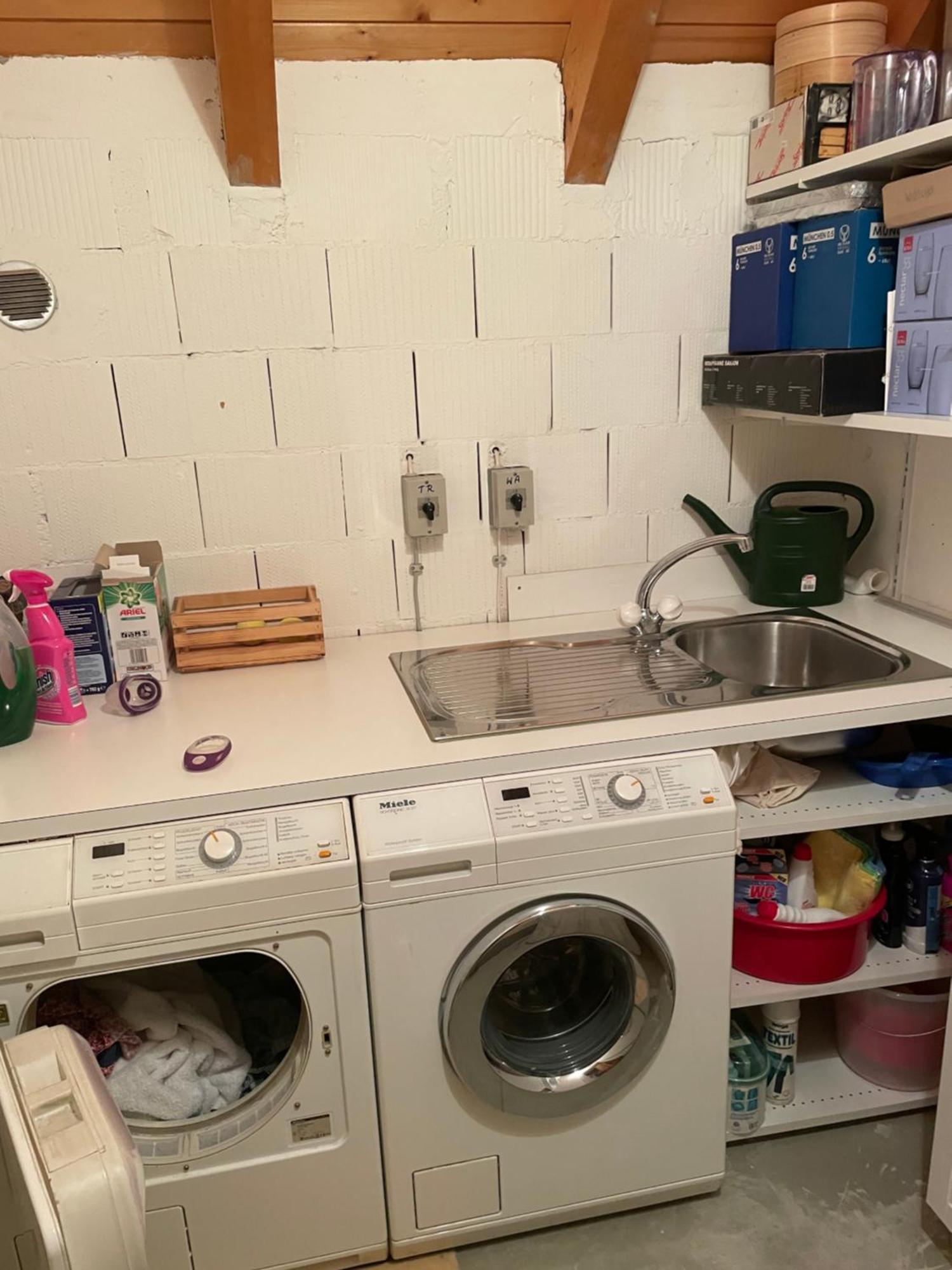 Spacious And Stylish In Apartment Zurich