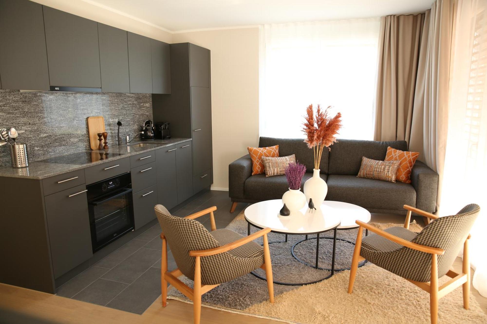 Aparthotel Lamira - Serviced