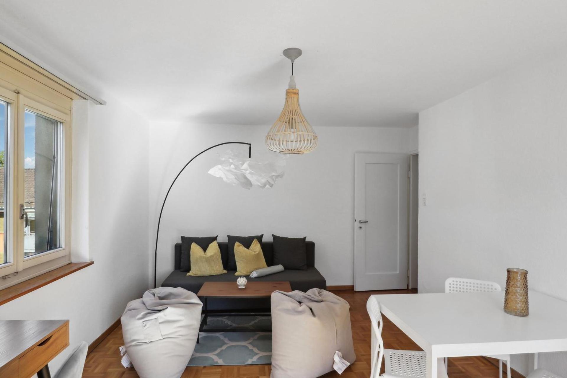 Affordable Comfort In Apartment
