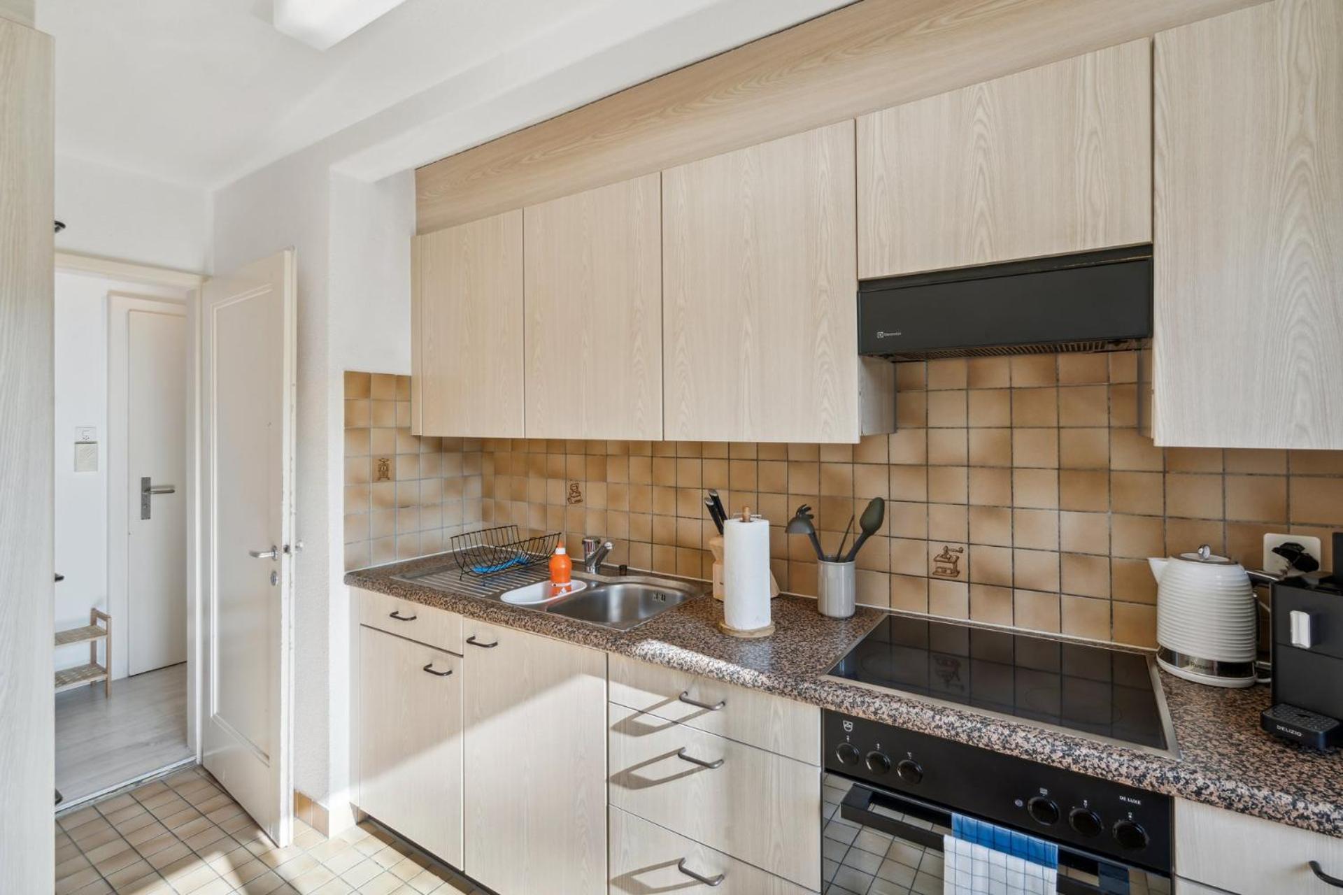 Affordable Comfort In Apartment *